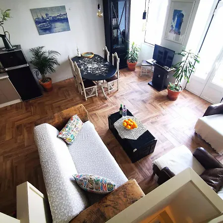 Lejlighed Charming Portuguese Style Apartment, For Rent 