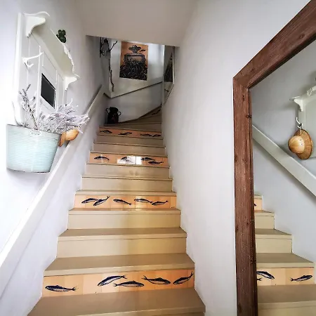 'gaivota' Charming Portuguese Style For Rent 'vida A Portuguesa', Local Apartament