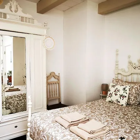 Lejlighed Charming Portuguese Style Apartment, For Rent 