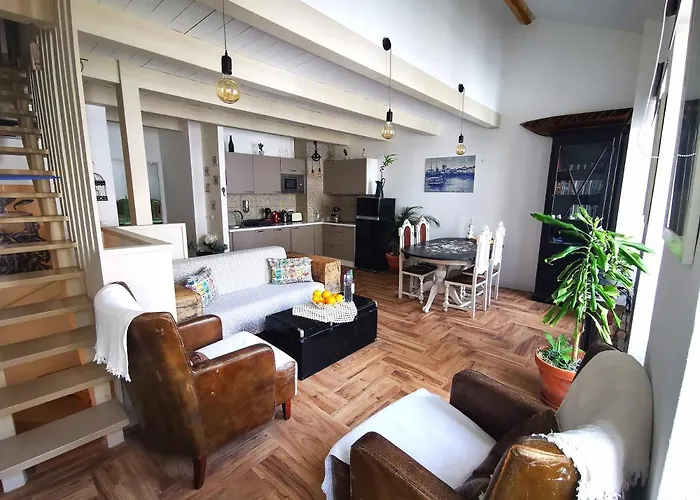 Apartamento Charming Portuguese Style Apartment, For Rent Vida à Portuguesa, Gaivota Local