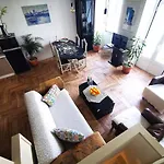 公寓 Charming Portuguese Style Apartment, For Rent 