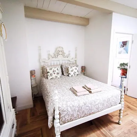 Charming Portuguese Style Apartment, For Rent Vida à Portuguesa, Gaivota Local *