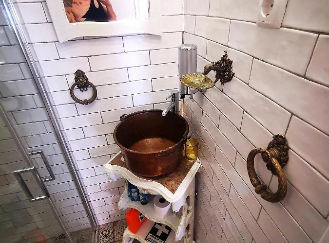 Appartement Charming Portuguese Style Apartment, For Rent 